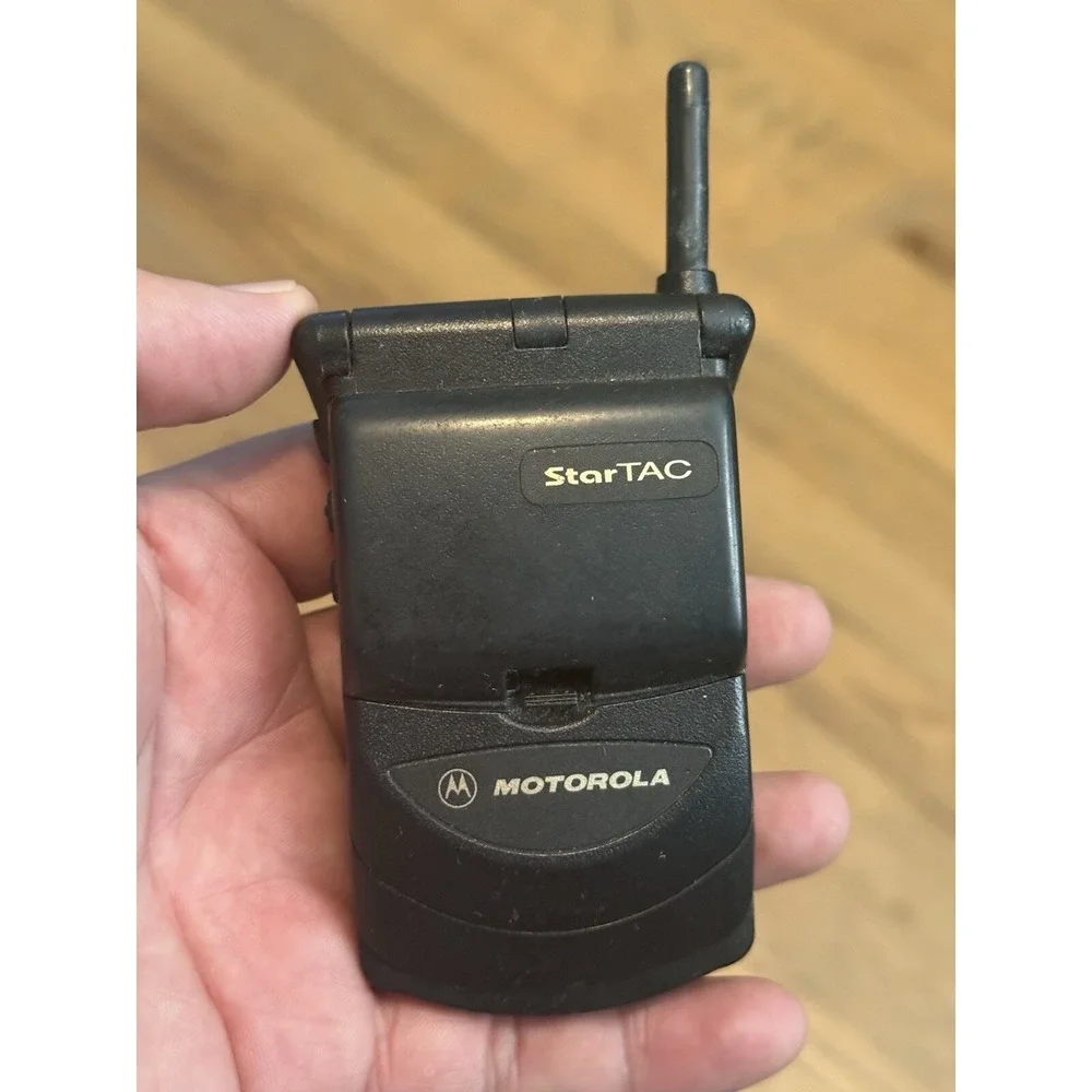 Motorola StarTAC Black (Verizon) Dual Band LCD Display Flip Cell Phone For Parts